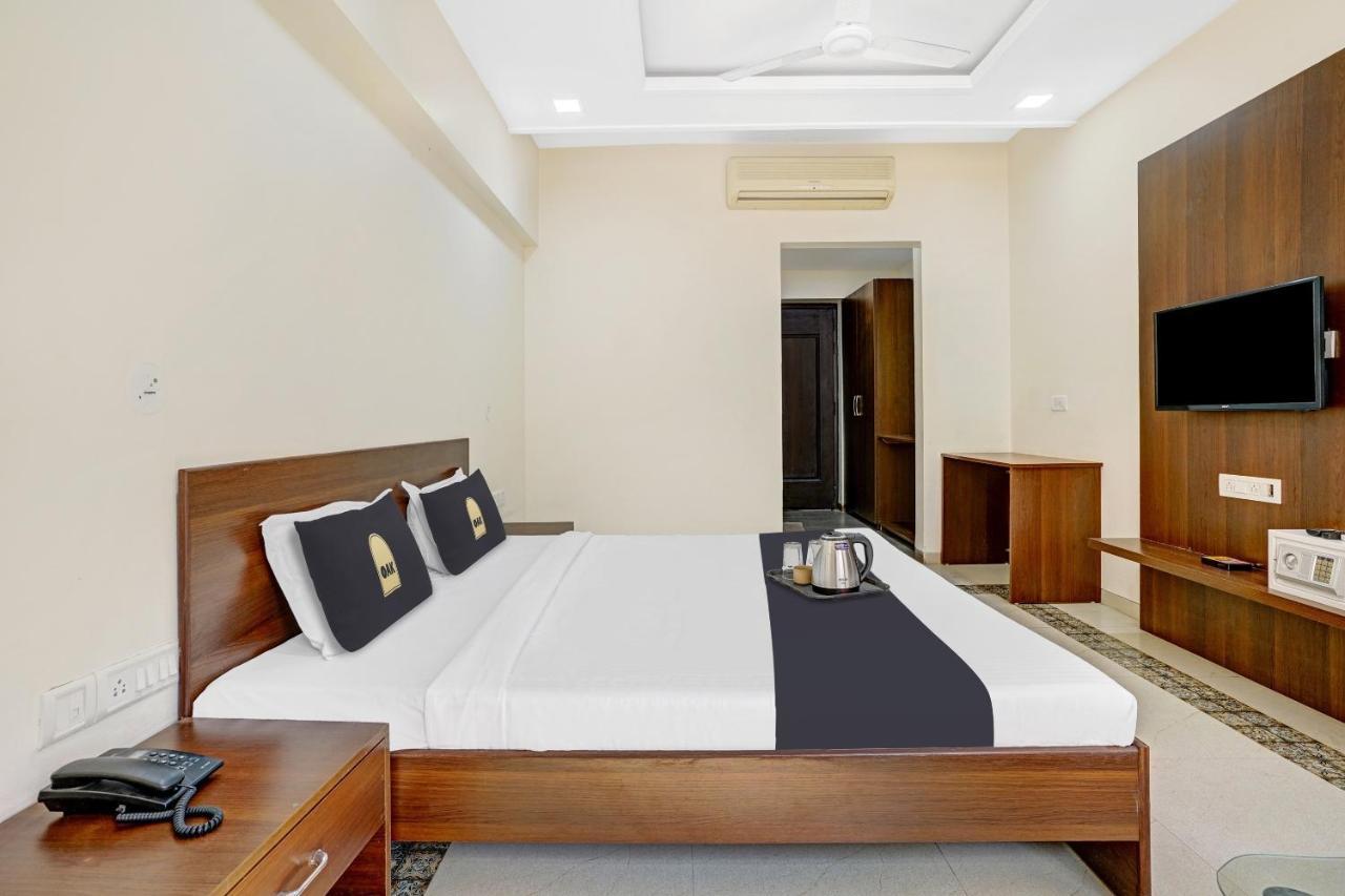 Townhouse Oak Hotel Rama 나식 외부 사진