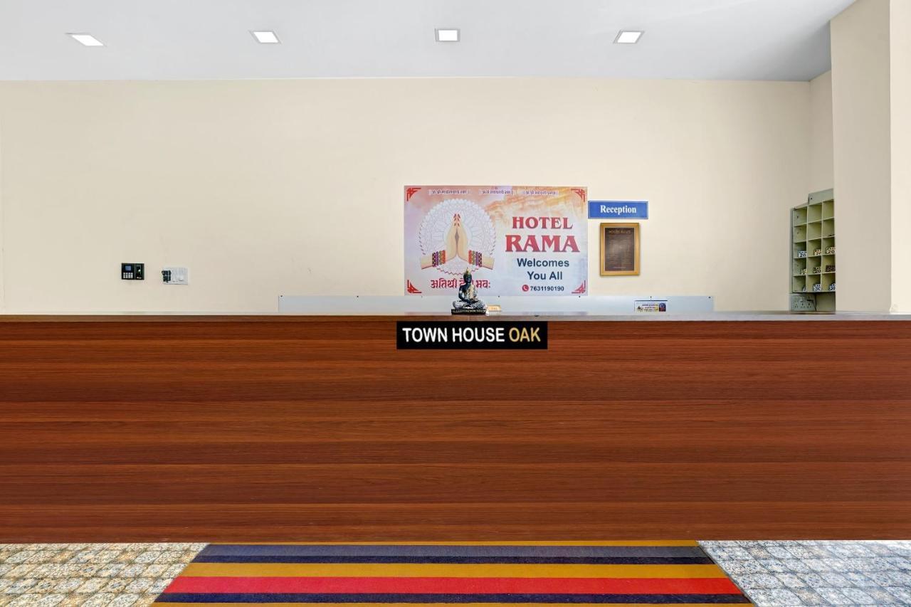 Townhouse Oak Hotel Rama 나식 외부 사진